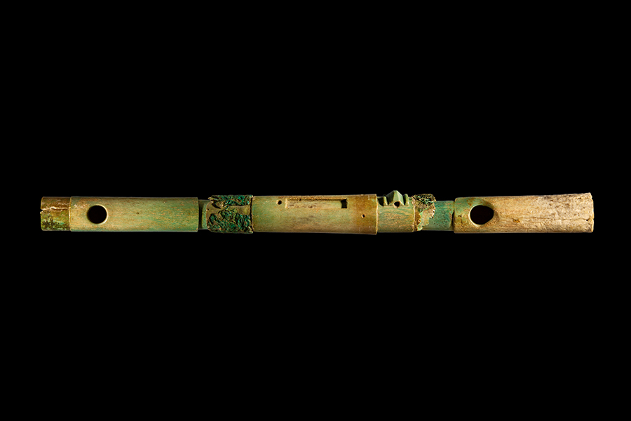 Tibia (strumento musicale) in osso